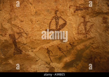 Pitture rupestri fatte da San persone o i Boscimani Twfelfontein Monumento Nazionale di Damaraland Namibia settentrionale Africa Foto Stock