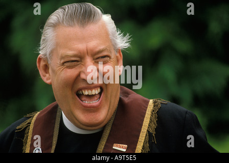 Rev. Ian Paisley ritratto, 1981 Orange Day Parade. E' ospite d'onore di Ballymoney, Irlanda del Nord durante i Troubles. 1980 UK HOMER SYKES Foto Stock