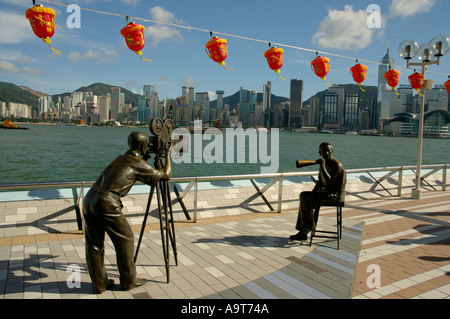 Statue celebra la cinematografia di Hong Kong in Tsim Sha Tsui promenade Foto Stock