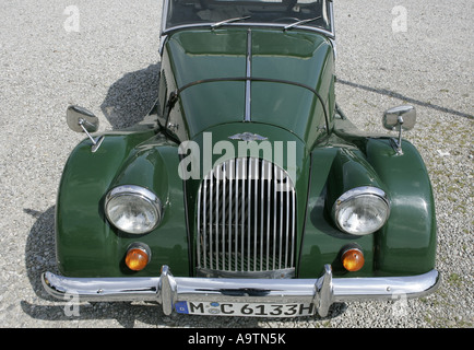 Cofano del motore di un Morgan 4 auto sportiva. Foto Stock