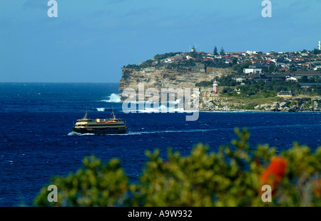 Manly viaggio in ferry passato south head Sydney Foto Stock