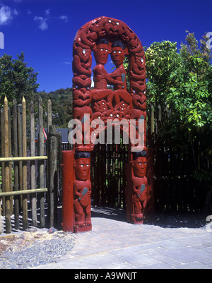 GATEWAY Maori Whakarewarewa ROTORUA Isola del nord della Nuova Zelanda Foto Stock