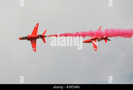 RAF frecce rosse BAE Hawk Trainer Display di Acrobazia Aerea Foto Stock