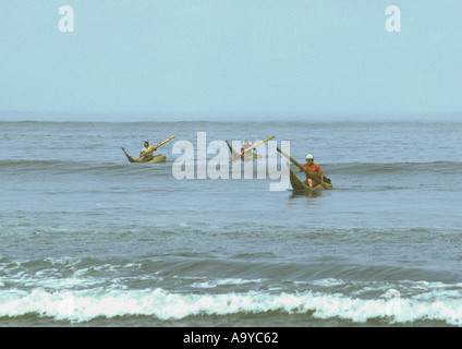 Il Perù Santa Rosa pesca in Caballitos del mar off costa nord Foto Stock