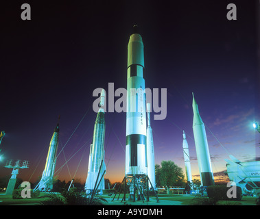 Giardino a razzo il Kennedy Space Center Visitor Complex Merritt Island Florida USA Foto Stock