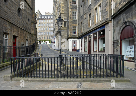 Victoria terrazza sopra Victoria Street nella Città Vecchia di Edimburgo Foto Stock