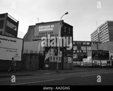 Conservatore poster della campagna in East End di Londra durante il 1997 elezioni generali Foto Stock