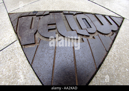 Oldham Street Manchester Inghilterra street decorazione madchester giallo Foto Stock