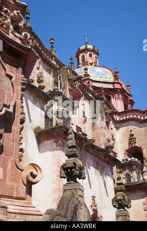 La Iglesia de Santa Prisca, Santa Prisca Chiesa, Plaza Borda, Zocalo, Taxco, Messico Foto Stock