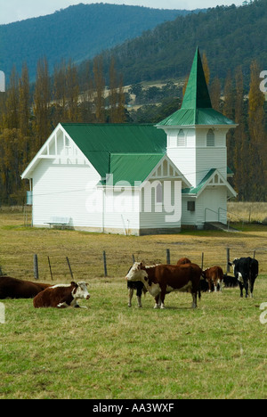 Un Tasmanian chiesa rurale nella periferia di Huonville nella Valle di Huon Tasmania Australia Foto Stock