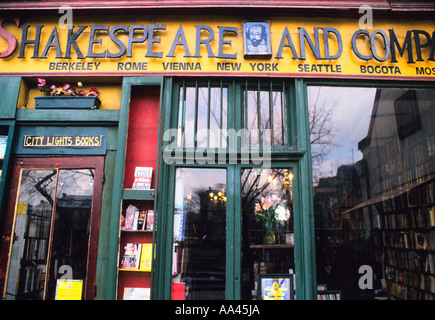 Europa Francia Parigi e Shakespeare Company Bookstore sulla riva sinistra Foto Stock