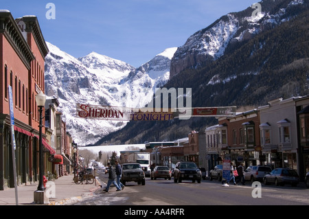 Occupato western town street, Telluride, Colorado, STATI UNITI D'AMERICA Foto Stock