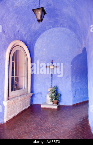 Grotta nel monastero di Arequipa, Perù Foto Stock