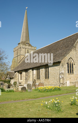 Pittoresco villaggio inglese chiesa Chiesa Cuckfield Sussex England Foto Stock
