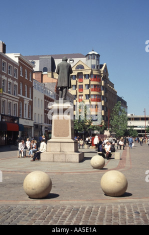 Area pedonale St rna Square Manchester Foto Stock