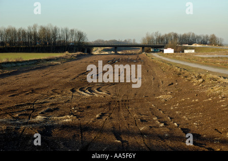 Percorso di ex autostrada A44 accanto a Garzweiler II miniera a cielo aperto nei pressi di Colonia, Germania. Foto Stock