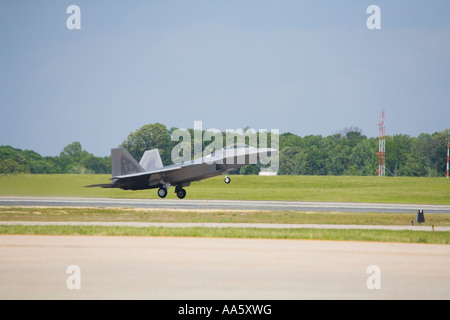 F-22 Raptor tenendo spento Foto Stock