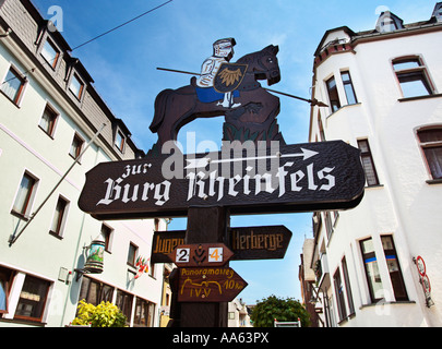 Burg Rheinfels segno per il castello di St Goar nella Valle del Reno, Germania, Europa Foto Stock