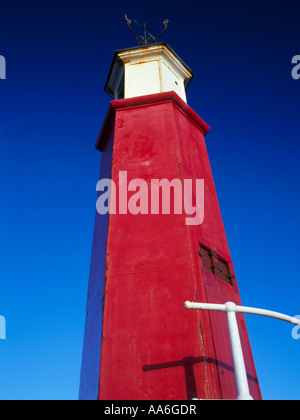 Watchet faro sulla costa nord del Somerset Foto Stock