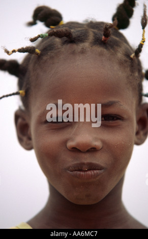 Ragazza della Mauritania - Ouadâne, il Deserto del Sahara, MAURITANIA Foto Stock