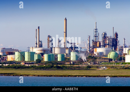 Fawley raffineria di petrolio Southampton Hampshire Inghilterra UK Gran Bretagna Foto Stock