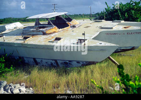 Donald Crowhurst s trimarano Teignmouth Electron su Cayman Brac Isole Cayman in 1991 Foto Stock