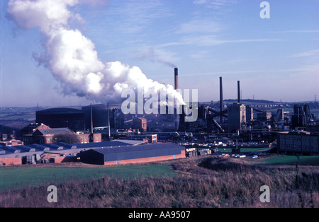 Uno dei pochi rimasti steelmillls in Sheffield nei primi1980's. Foto Stock