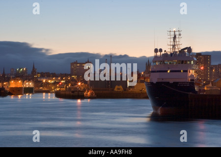 La città di Aberdeen harbour Scotland Regno Unito Foto Stock