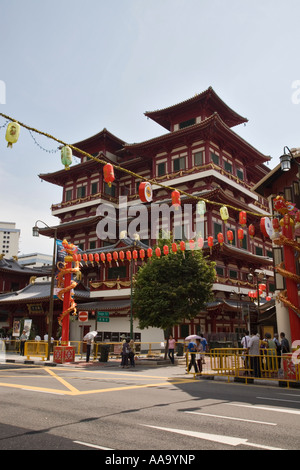 Chinatown Outram Singapore nuovo Dente del Buddha reliquia del tempio e Museo sul South Bridge Road decorate per Vesak Festival e soft o Foto Stock