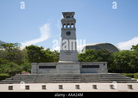 Area centrale di Singapore il Cenotafio Memoriale di guerra 1922 nel "parco Esplanade' Foto Stock