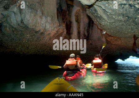 Parco Nazionale Marino di Ang Thong , Phangna Bay , kayak , Ko Samui , della Thailandia , Asia del Sud Foto Stock