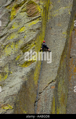 PNM-39D scalatore su Devils Tower Foto Stock