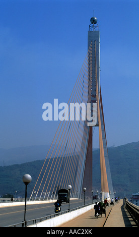 Ponte sul Fiume Mekong,Jinghong,Yunnan,Cina Foto Stock