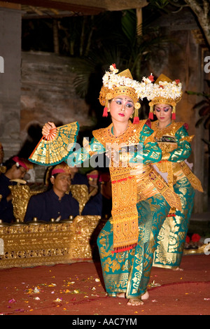 Ballerini tradizionali Bali Indonesia Foto Stock