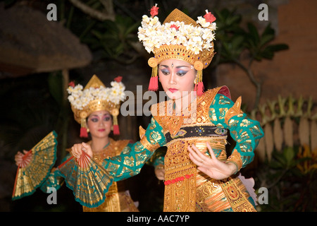 Ballerini tradizionali Bali Indonesia Foto Stock