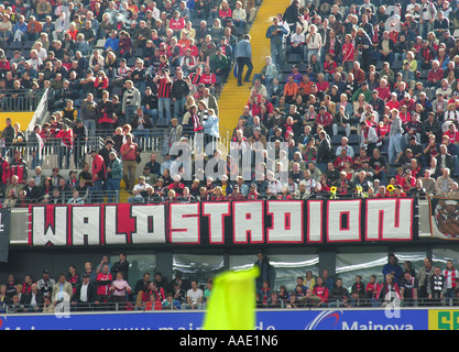 Frankfurt am Main il nuovo Commerzbank Arena all'interno con il tetto chiuso il 1 Bundesliga match tra Eintracht Francoforte e B Foto Stock