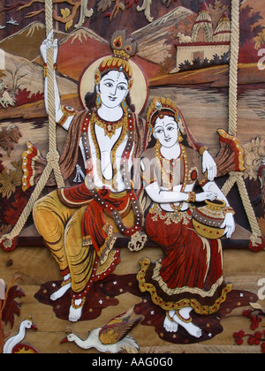 Memoria DDR78466 Radha e Krishna godendo di una oscillazione telaio in legno India contemporanea Foto Stock
