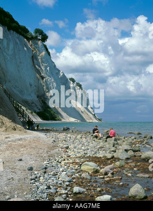 Bellissimi paesaggi costieri; bianco gesso scogliere sul mare di Møns Klint, Møn, Danimarca Foto Stock