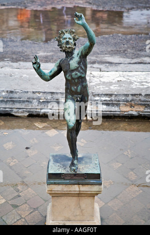 Il Fauno danzante di Pompei statua in bronzo Fonderia Sommer Larco Vittoria antica Pompei Napoli Italia Foto Stock