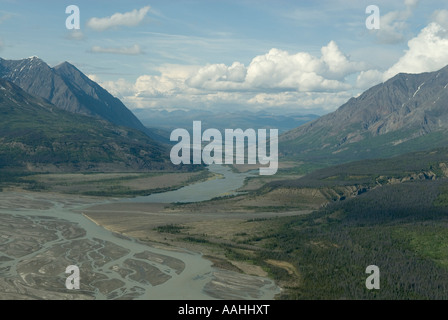 Il fiume Kaskawulsh delta dal ghiacciaio Kaskawulsh nel Parco Nazionale Kluane Yukon Foto Stock