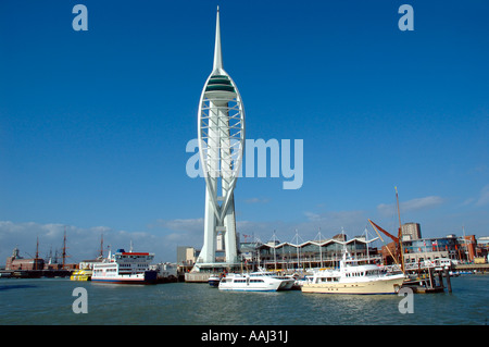 Emirates Spinnaker Tower, Portsmouth Harbour, Portsmouth, Hampshire, Inghilterra, Regno Unito, GB. Foto Stock