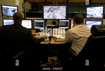 Interno del traffico di Londra Centro di Controllo Victoria London s la congestione del traffico è controllato da questa camera London REGNO UNITO Foto Stock