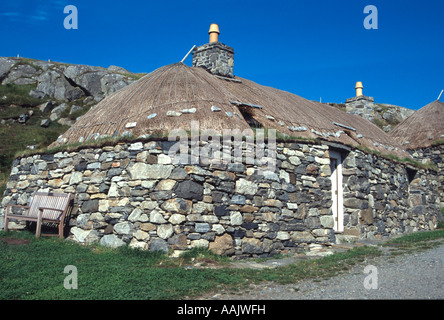 Gearrannan nero della casa di borgo isola di Lewis Ebridi esterne della Scozia UK GB Foto Stock