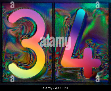 Numero 34 polarizzato a croce Foto Stock