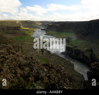 Jokulsa a Fjollum fiume glaciale da Dettifoss Islanda del più potente cascata Foto Stock