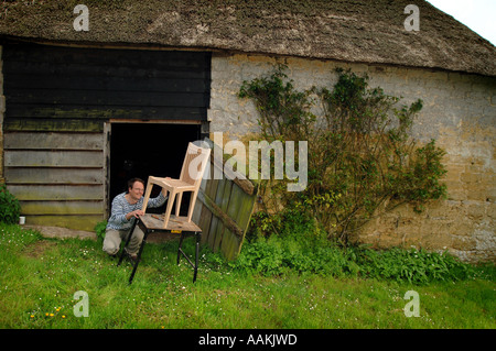 James Verner un arredamento su misura maker a casa nel nord Chideock Dorset Foto Stock