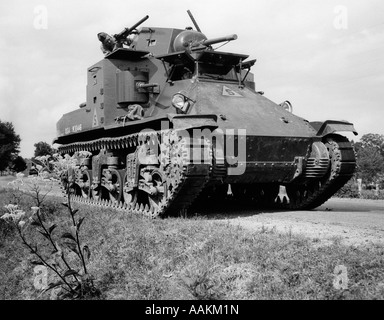 1930s 1940s II GUERRA MONDIALE ERA US Army serbatoio uno uomo GUIDA CON GUNNER Foto Stock