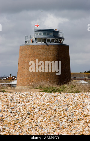 Martello Tower costruito sulla East Sussex costa come una difesa contro l invasione di Napoleone e l'esercito francese Foto Stock