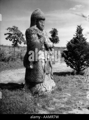 1920s 1930 antica statua di ufficiale militare sulla strada per la dinastia Ming tombe NANCHINO CINA Foto Stock