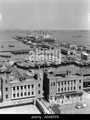 Anni Cinquanta Docks e il molo del porto di Yokohama Giappone Foto Stock